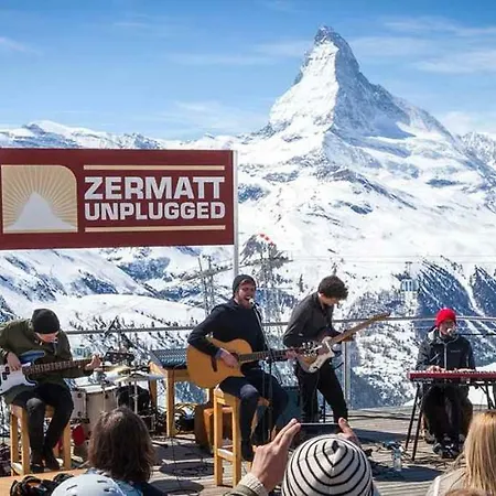 Chalet Rofel فندق زيرمات